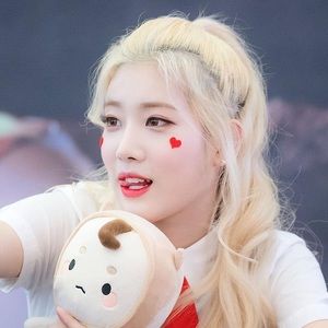 Meet your Posher, Anisa